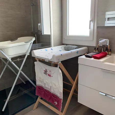 Lovers And Baby Option Parking Apartment Cassis