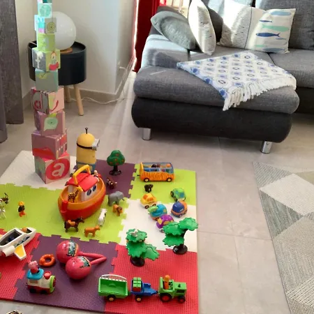 Apartment Lovers And Baby Option Parking Cassis